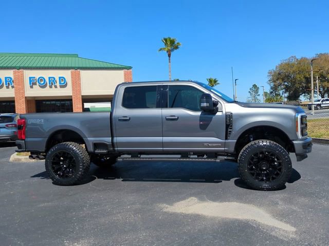 New 2026 Ford F250 Lariat w/ Black Appearance Package image 4