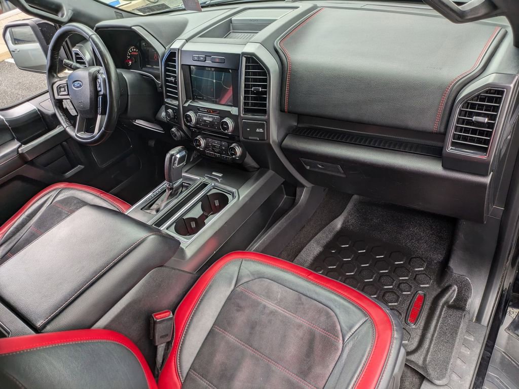 Used 2017 Ford F150 Lariat image 28