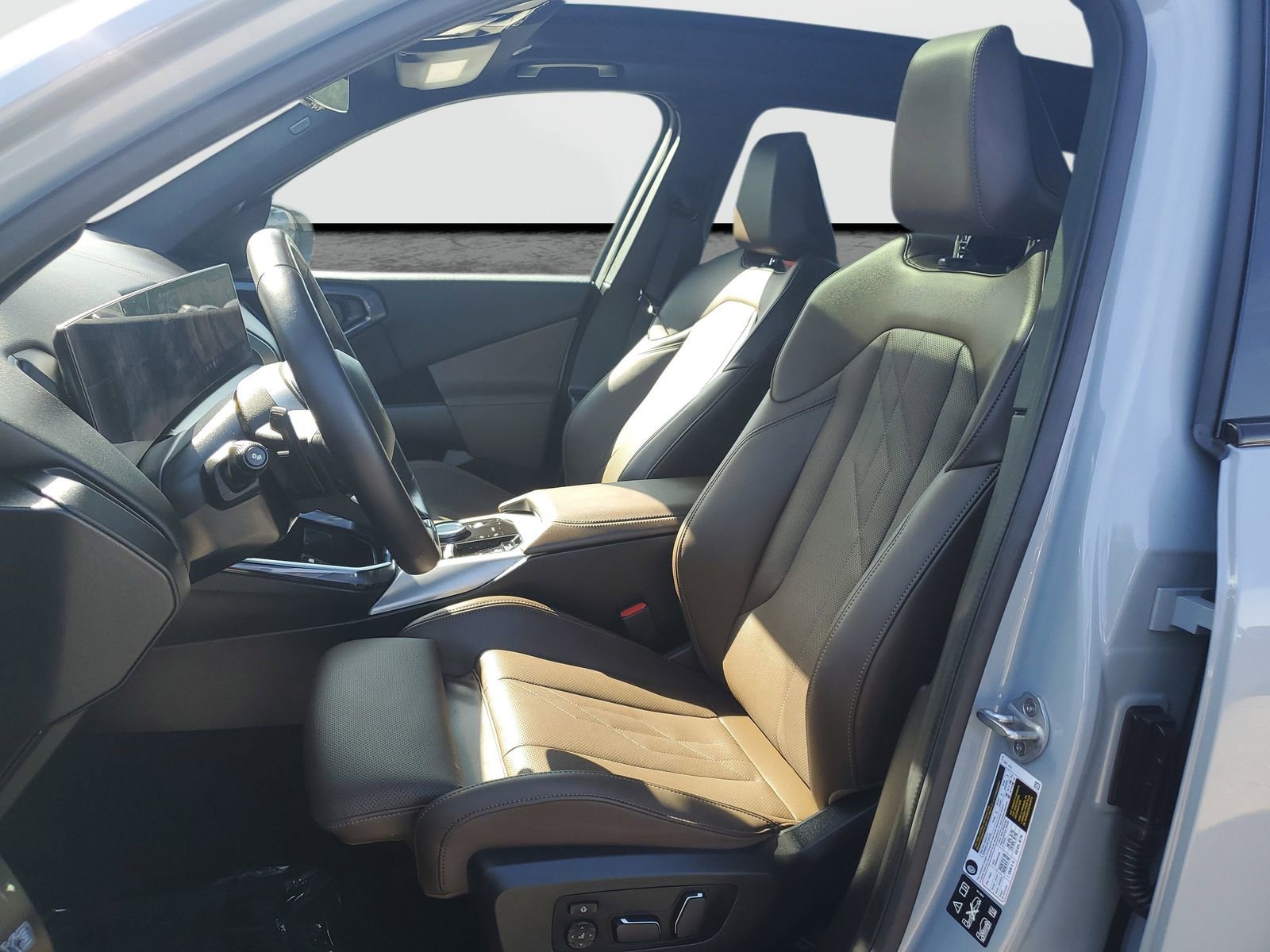 Used 2025 BMW X3 xDrive30i w/ Premium Package image 19