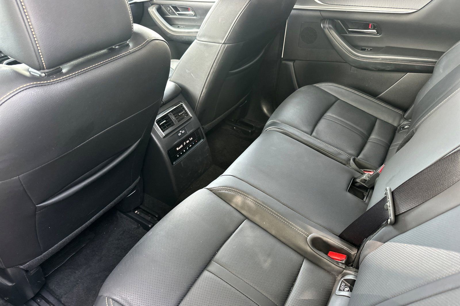 Certified 2024 MAZDA CX-90 Plug-In Hybrid w/ Preferred image 12