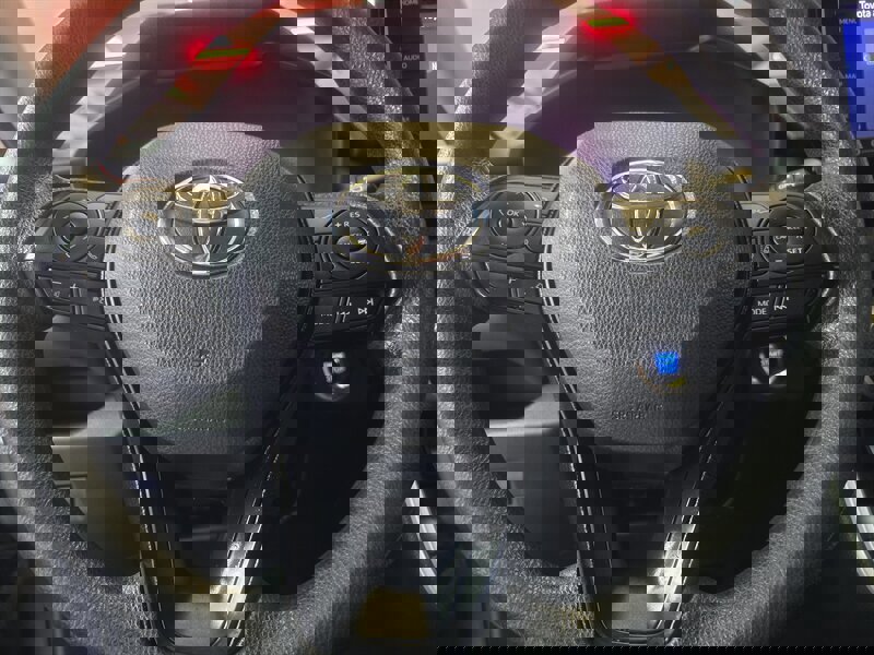 Used 2022 Toyota RAV4 XLE image 27