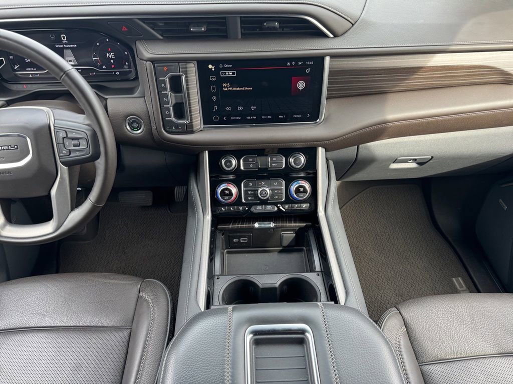 Used 2024 GMC Yukon XL Denali image 15