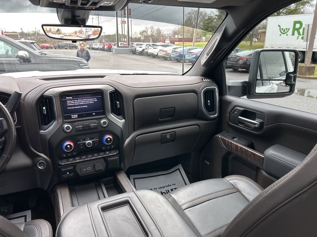 Used 2022 GMC Sierra 3500 Denali w/ Denali Ultimate Package image 14