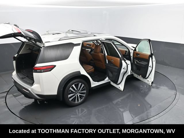 Used 2022 Nissan Pathfinder Platinum w/ Cargo Package AWD/4WD image 33