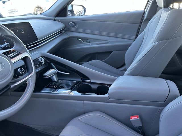 Certified 2024 Hyundai Elantra SEL w/ Convenience Package image 21