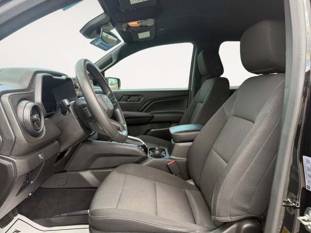 Used 2024 Chevrolet Colorado Trail Boss w/ Technology Package image 4