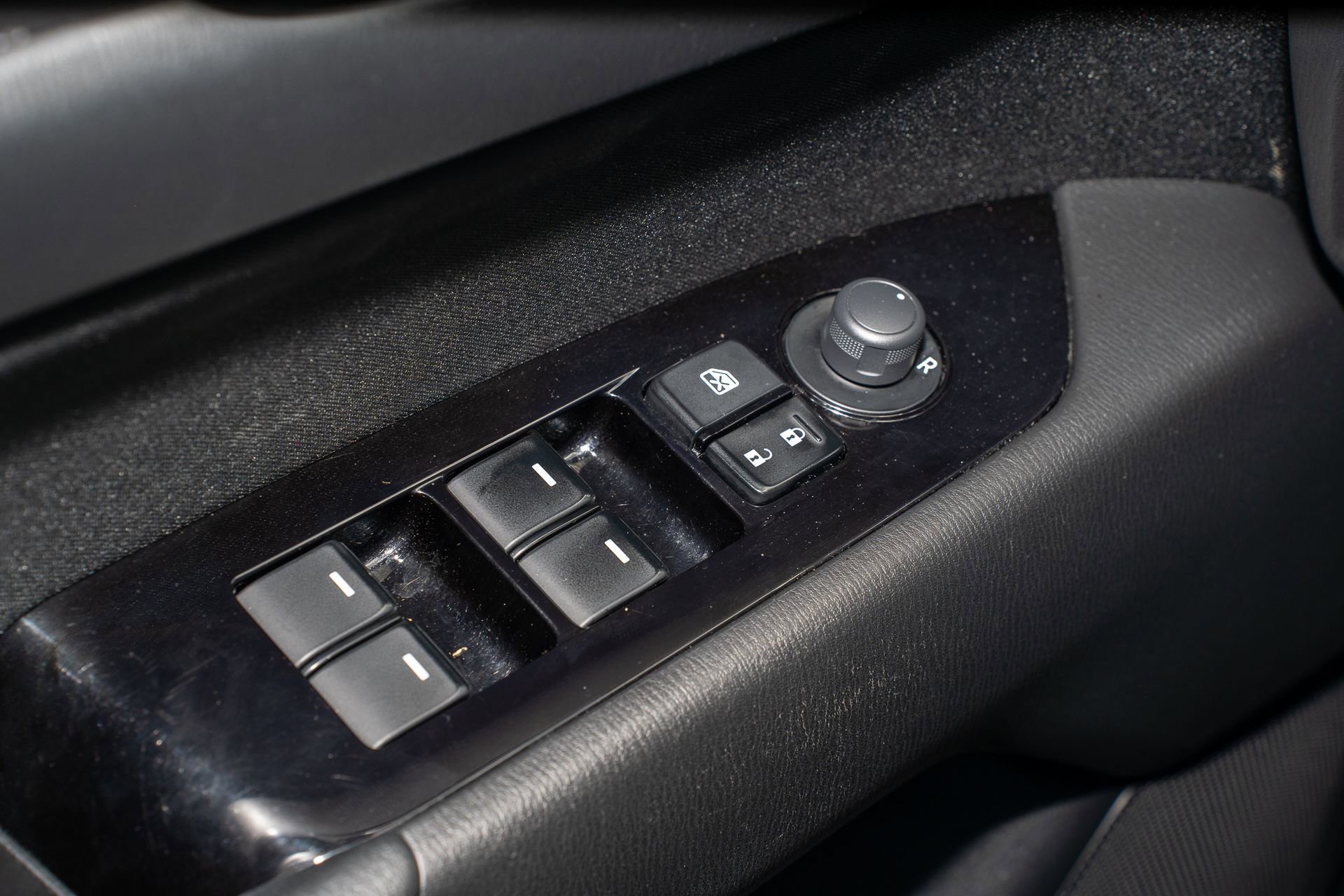 Used 2020 MAZDA CX-5 Sport image 25