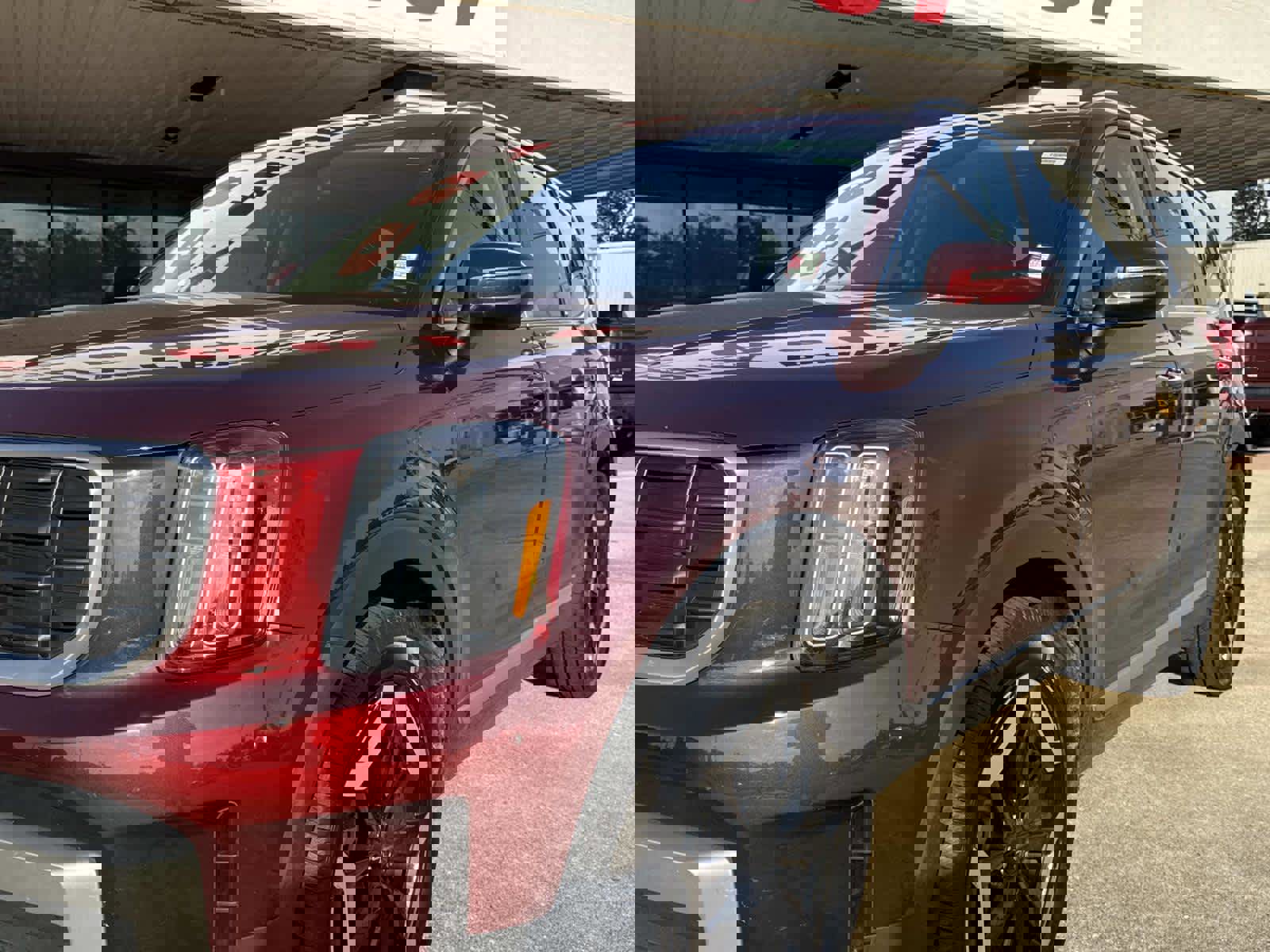 Used 2023 Kia Telluride S w/ S Sunroof Package image 5