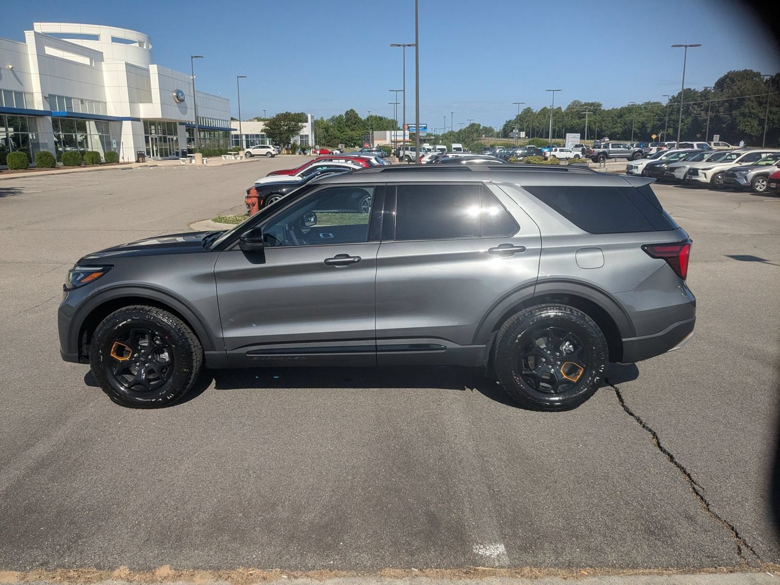 New 2026 Ford Explorer Tremor w/ Tremor Ultimate Package AWD/4WD image 6