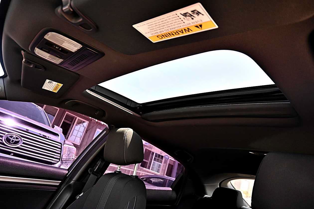 Used 2018 Honda Civic EX image 17