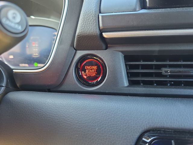 Certified 2025 Honda Pilot Black Edition image 23