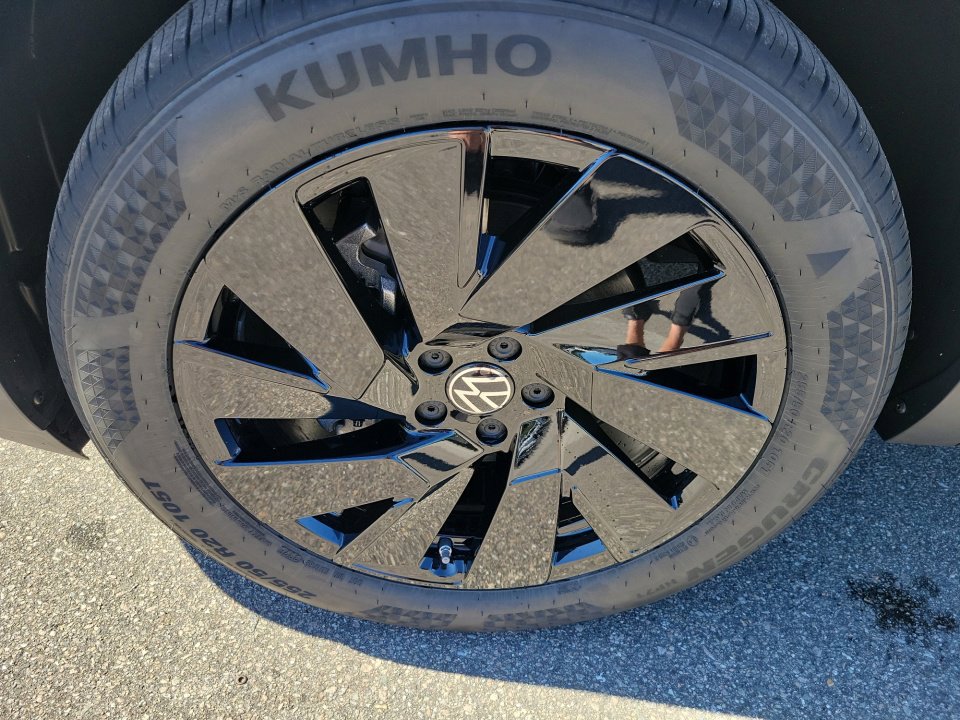 New 2026 Volkswagen Atlas SE image 23