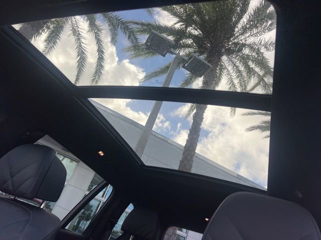 Used 2023 BMW X7 xDrive40i w/ M Sport Package image 22