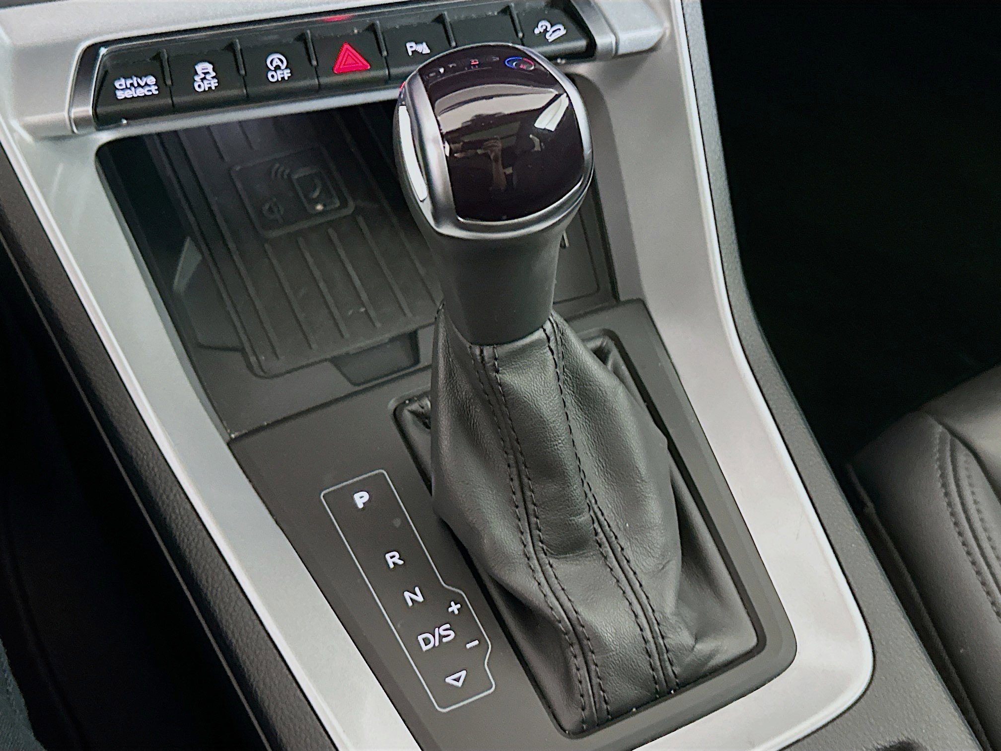 Used 2024 Audi Q3 2.0T Premium image 24