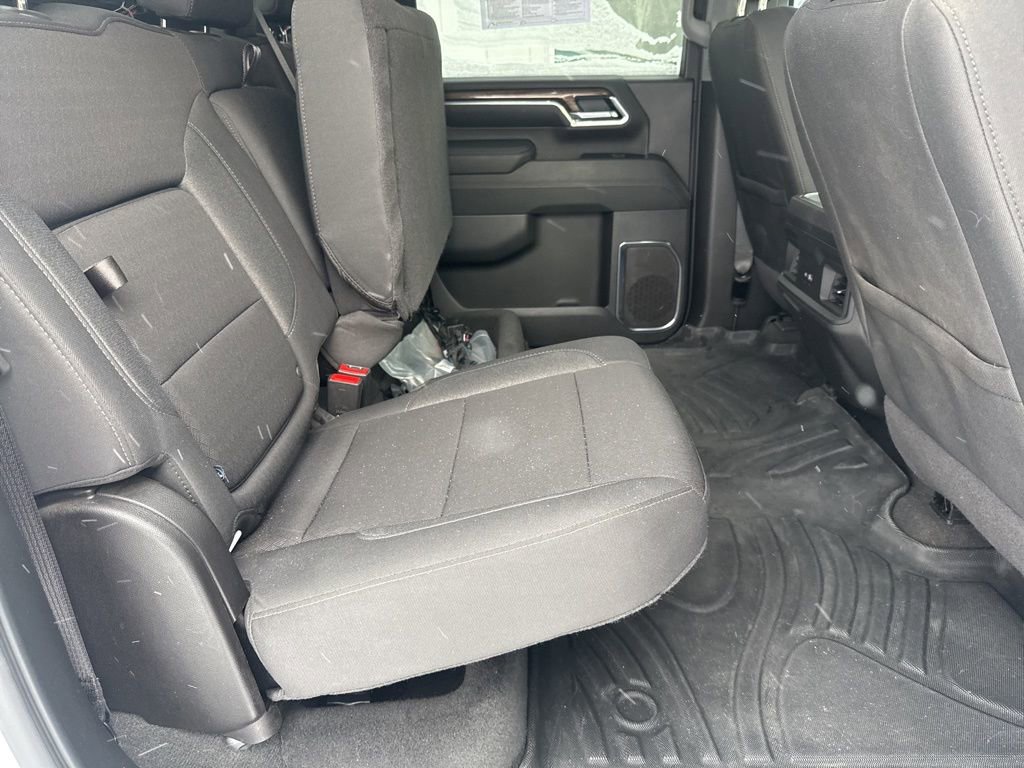 Used 2025 Chevrolet Silverado 3500 LT image 26