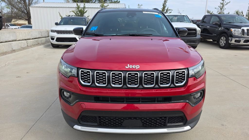 Used 2025 Jeep Compass Limited AWD/4WD image 8