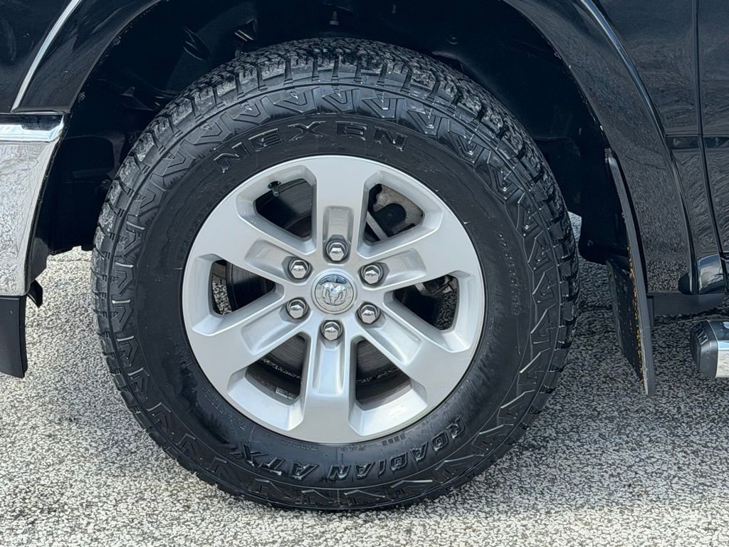 Used 2022 RAM 1500 Laramie AWD/4WD image 12