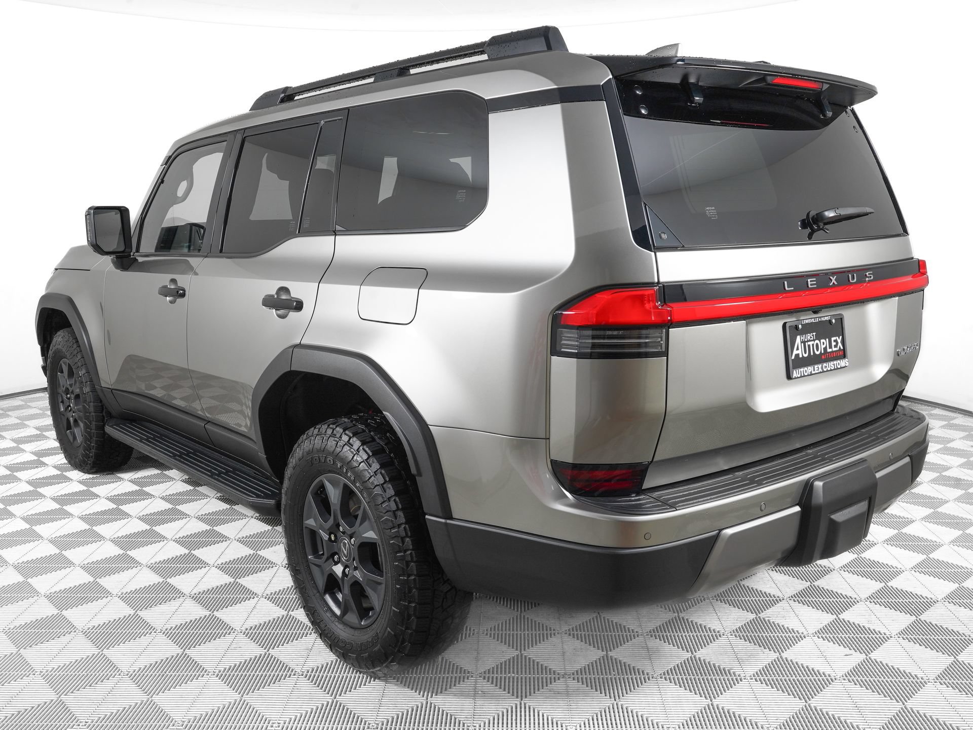Used 2024 Lexus GX 550 AWD/4WD image 7