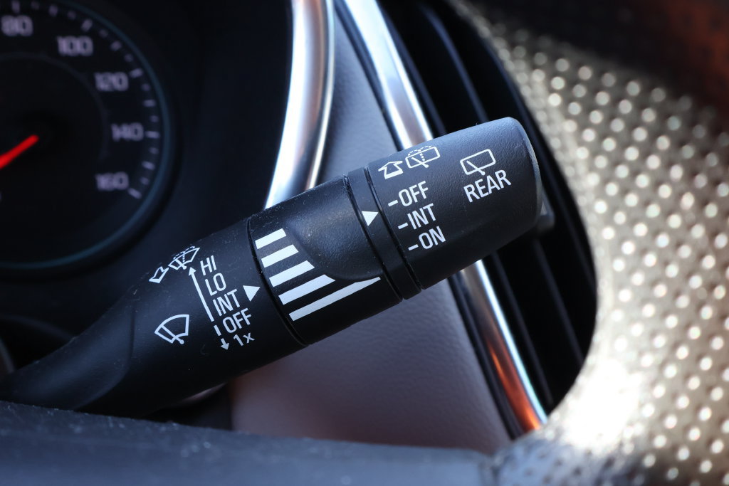 Used 2024 Chevrolet Equinox LS w/ LS Convenience Package FWD image 21