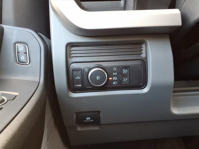 Certified 2023 Ford F250 XL w/ XL Chrome Package image 23