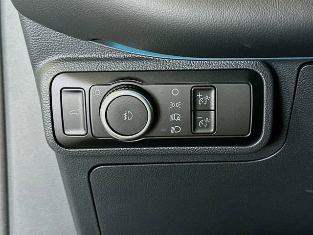 Used 2025 Ford Explorer ST RWD image 11