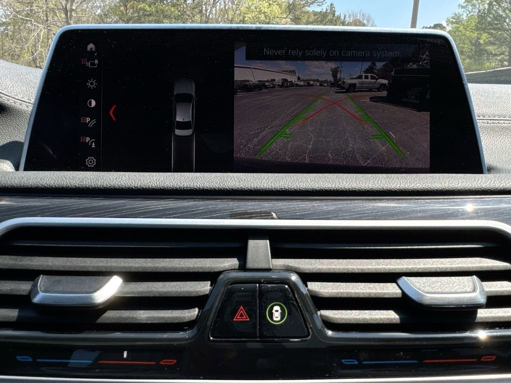 Used 2019 BMW 740i w/ M Sport Package image 28