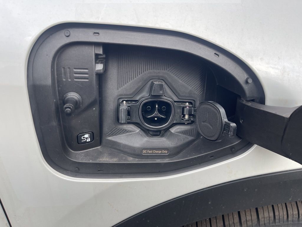 New 2026 Nissan Leaf Platinum+ image 25