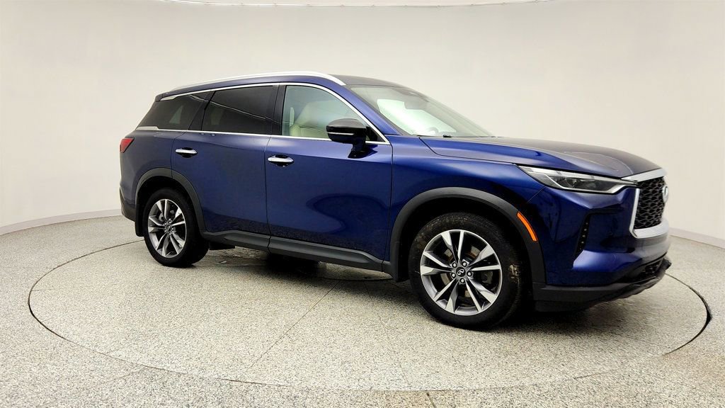 Used 2024 INFINITI QX60 Luxe FWD image 3