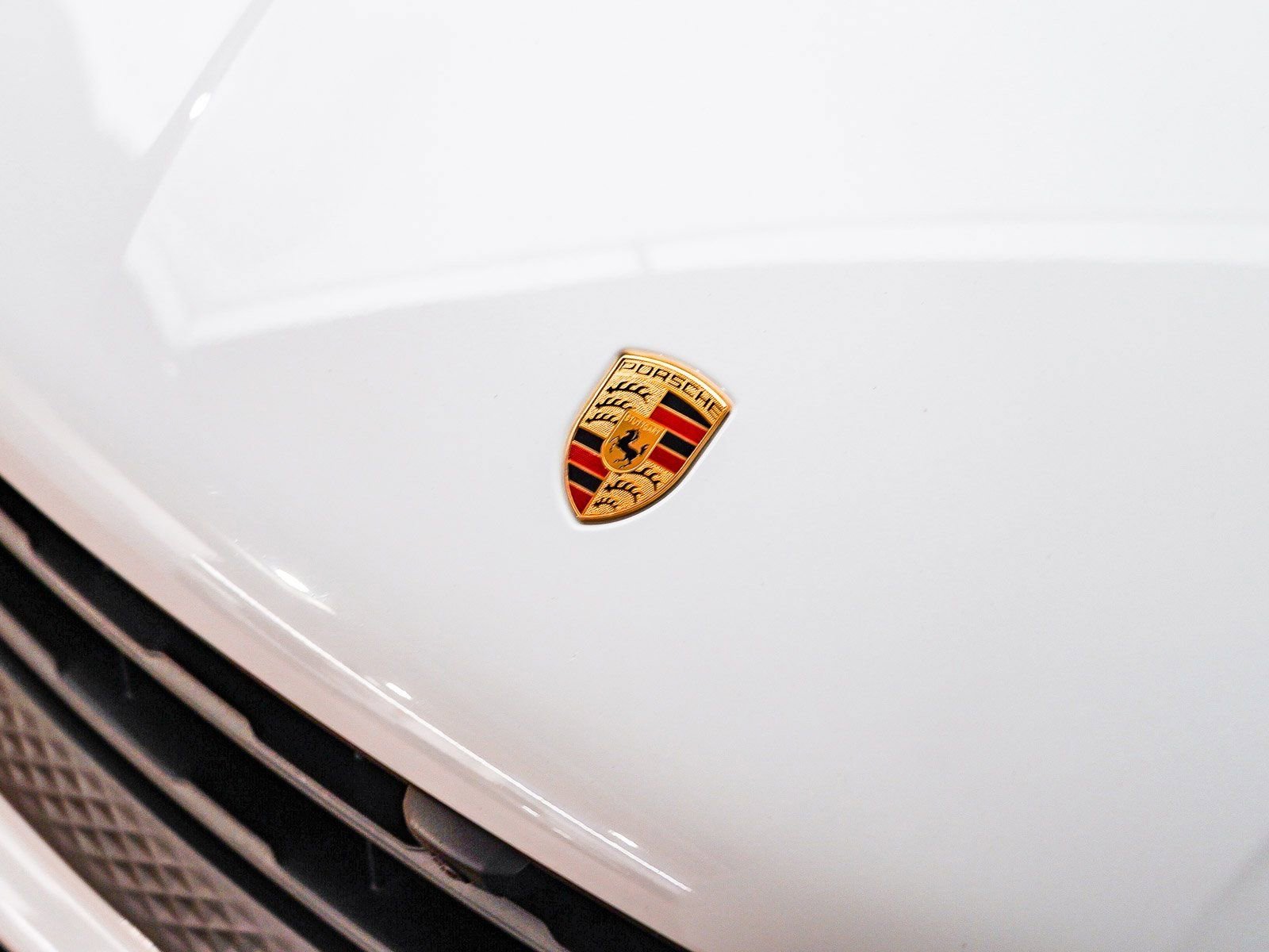 Certified 2022 Porsche Macan S image 13