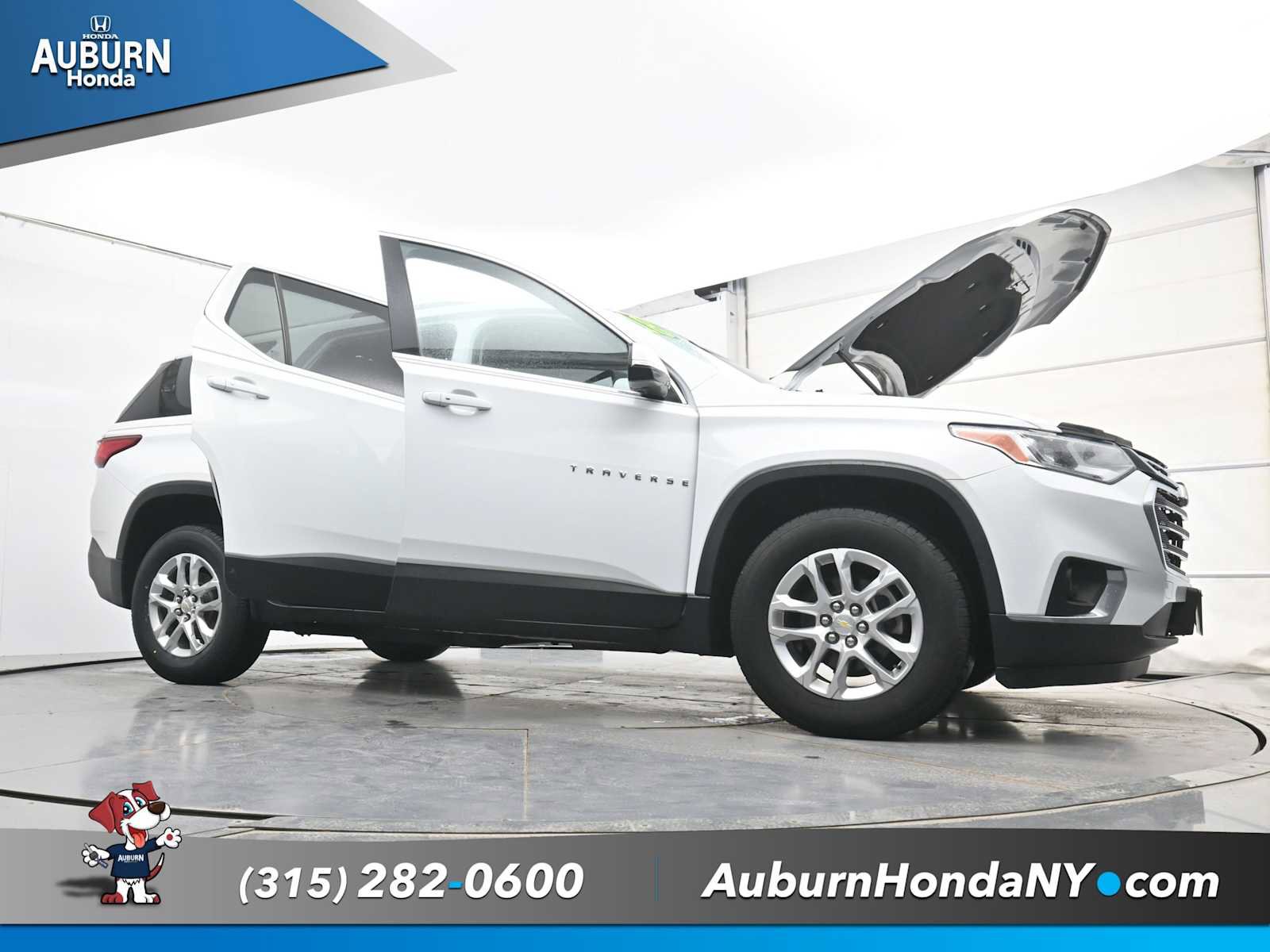 Used 2018 Chevrolet Traverse LT w/ LPO, Floor Liner Package image 31