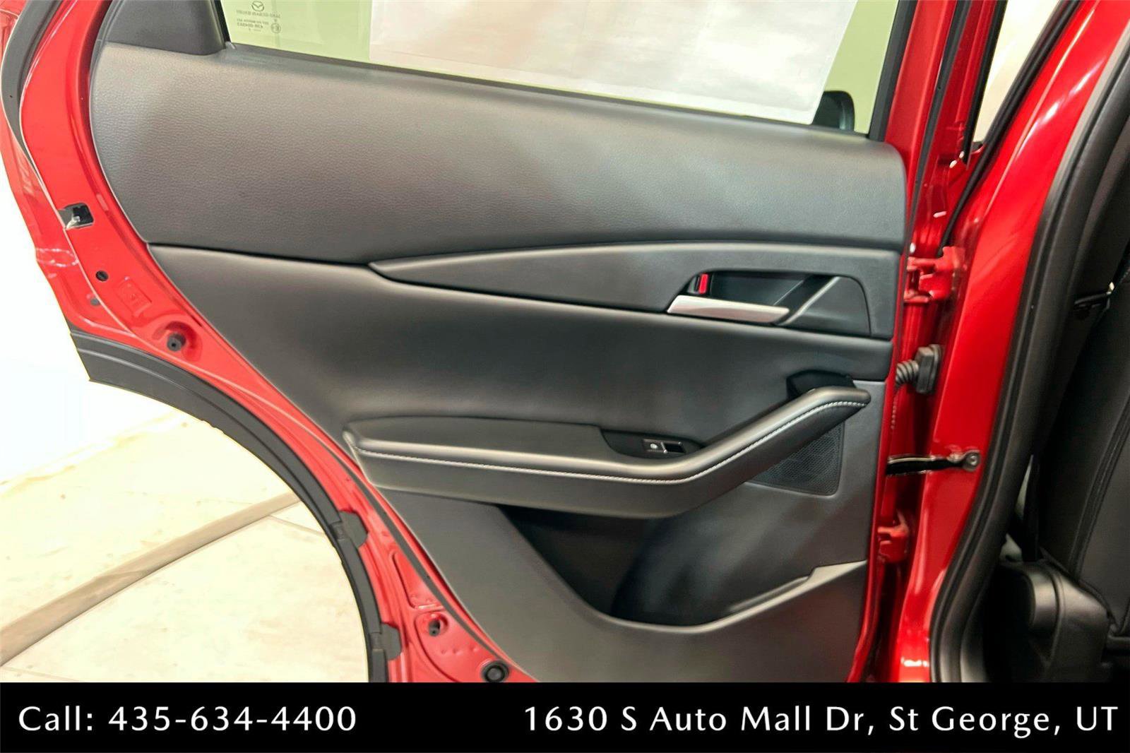 New 2025 MAZDA CX-30 AWD 2.5 S w/ Select Sport Pkg image 18