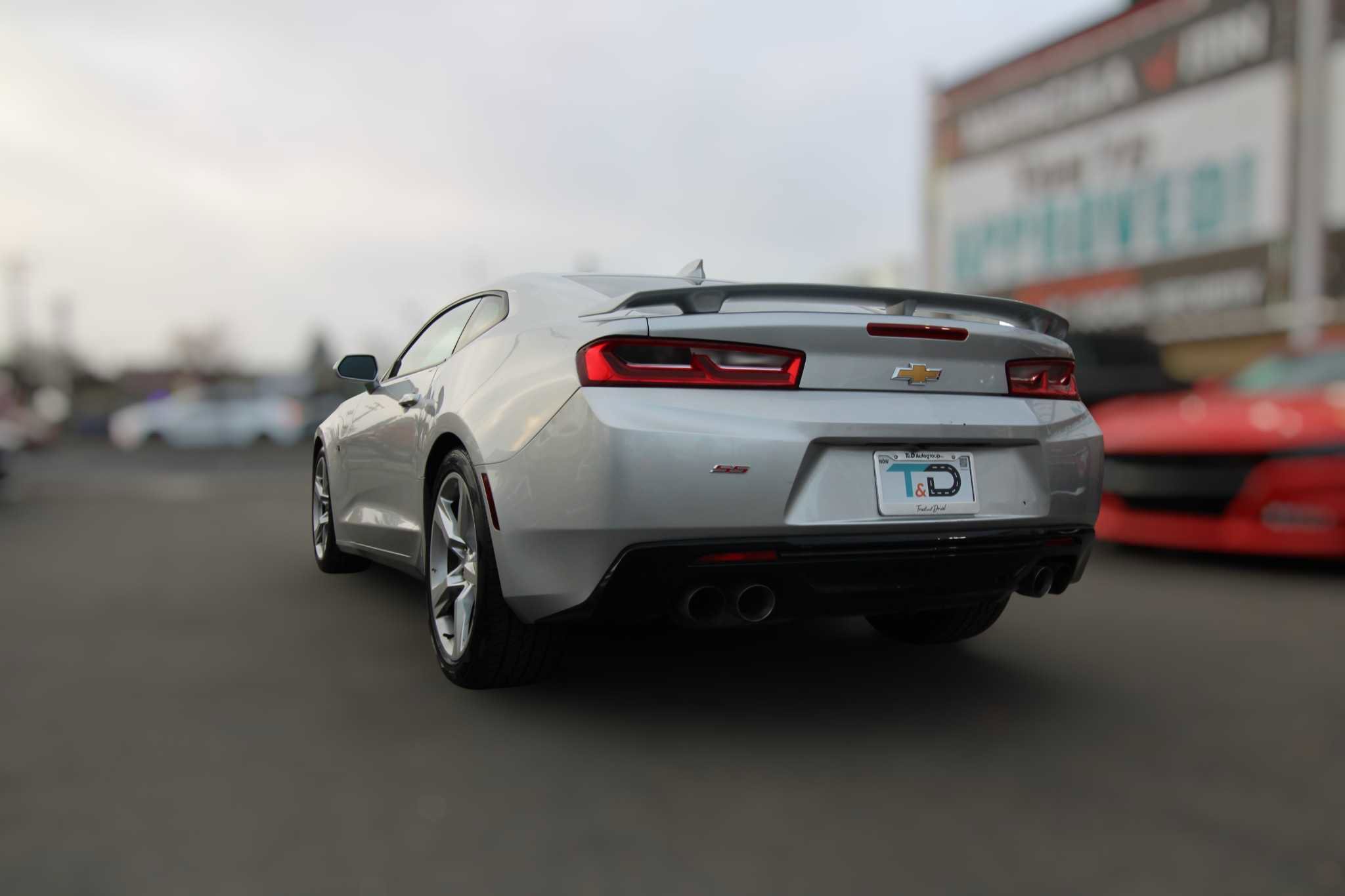 Used 2016 Chevrolet Camaro SS image 14