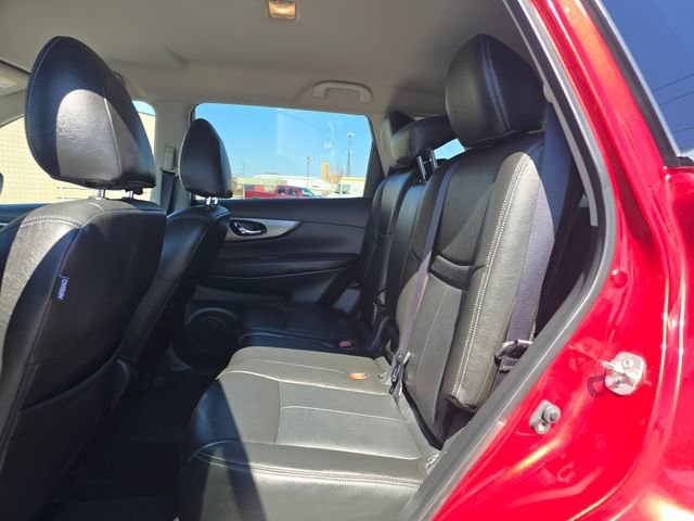 Used 2016 Nissan Rogue SV AWD/4WD image 14