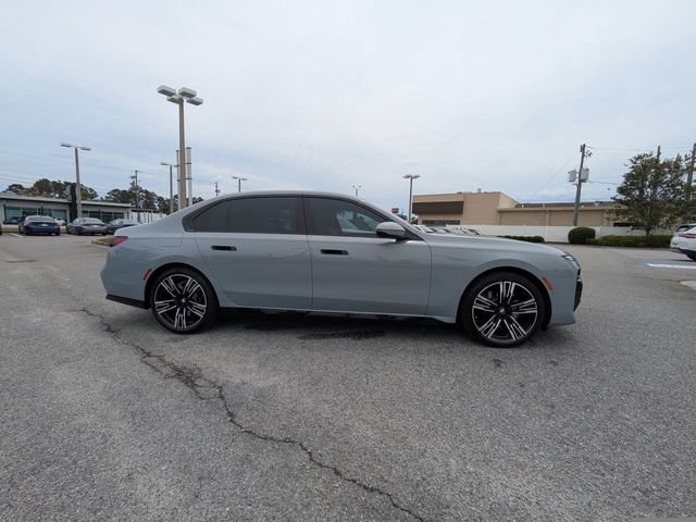 Used 2023 BMW 740i RWD image 4