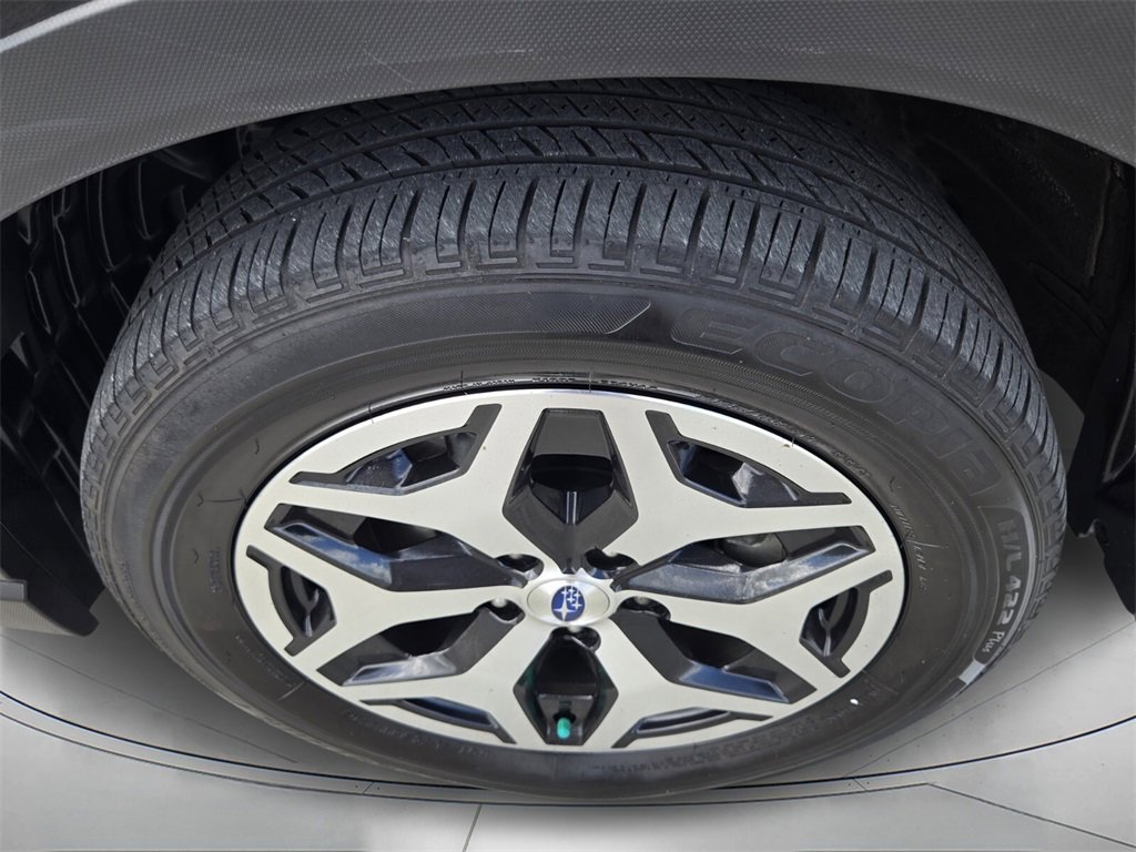 Used 2020 Subaru Forester Premium image 7