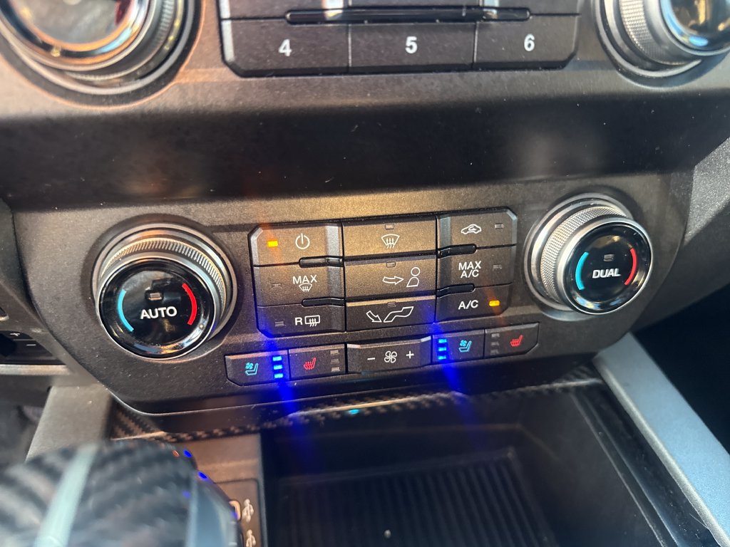 Used 2019 Ford F150 Raptor w/ Equipment Group 802A Luxury AWD/4WD image 39