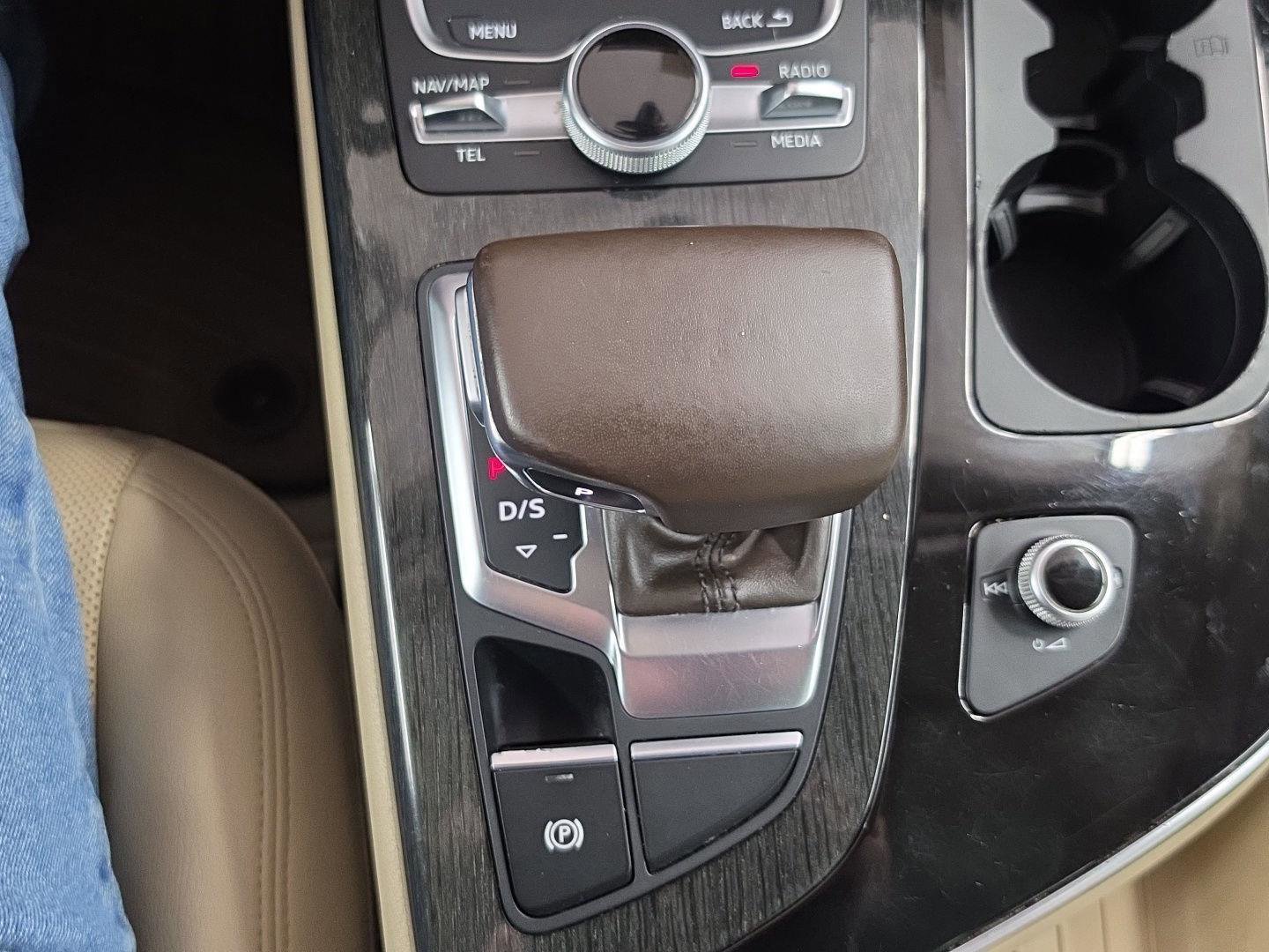 Used 2018 Audi Q7 3.0T Premium Plus w/ Premium Plus Package image 11