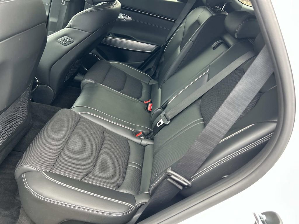 Used 2025 Genesis GV70 3.5T Sport image 22