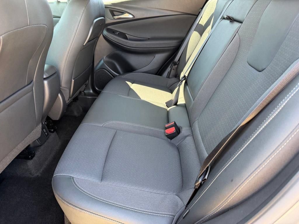 Used 2023 Buick Encore GX Select FWD image 11