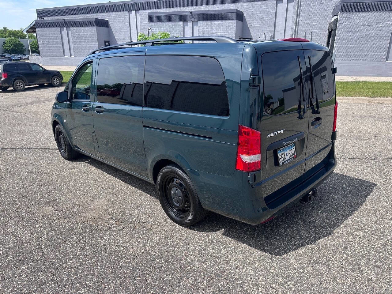 Used 2021 Mercedes-Benz Metris Passenger image 4