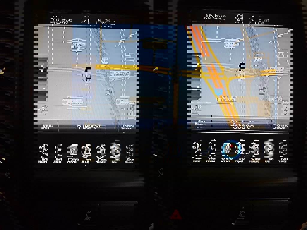 Used 2016 Jeep Cherokee Limited image 24