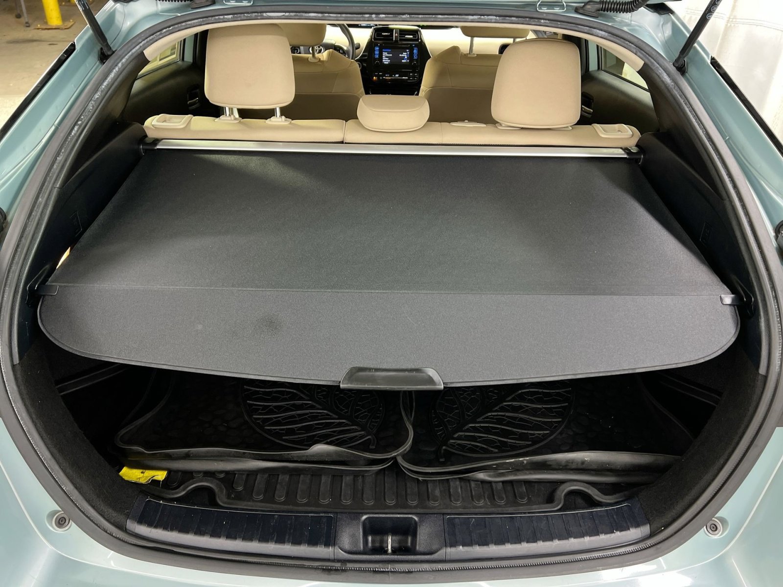 Used 2019 Toyota Prius LE image 29