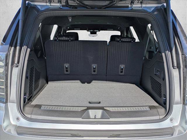 New 2026 Chevrolet Suburban High Country image 23