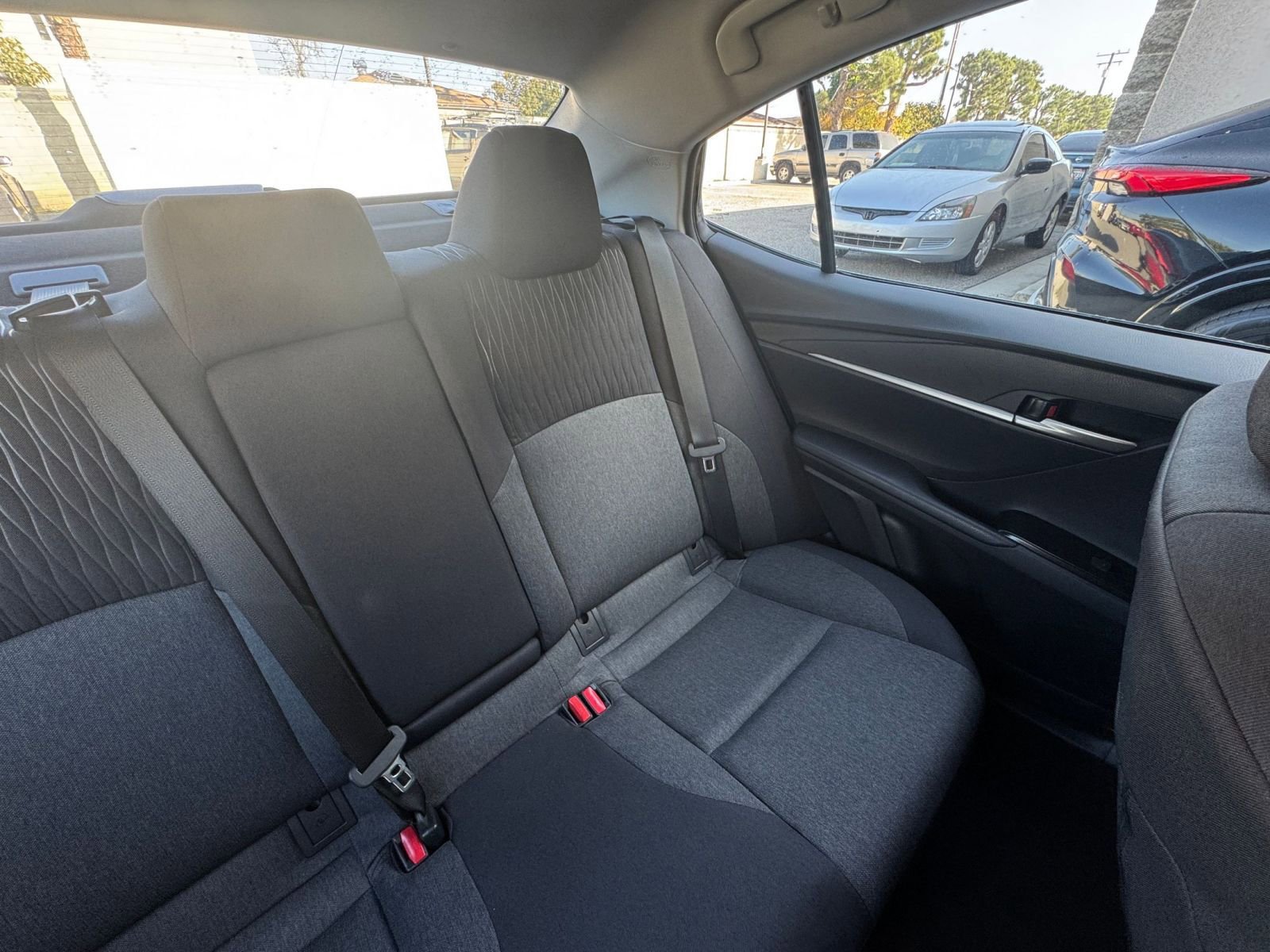 Used 2025 Toyota Camry LE image 36