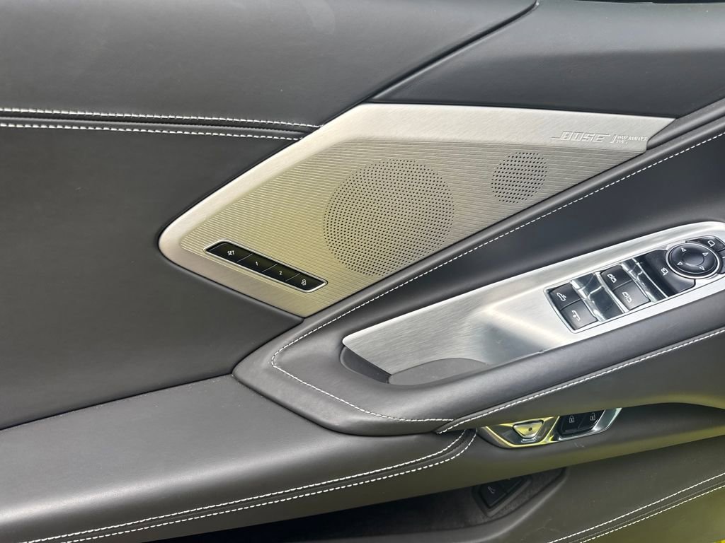 Used 2023 Chevrolet Corvette Stingray Premium Conv w/ Z51 Performance Package image 9