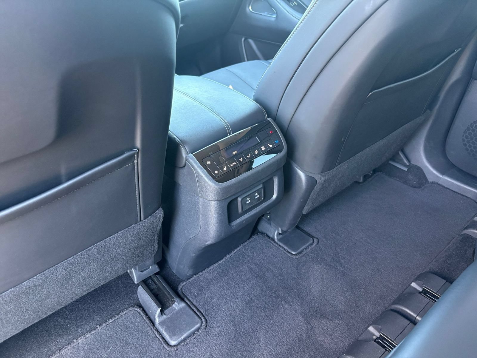 Used 2026 INFINITI QX60 Luxe AWD/4WD image 25