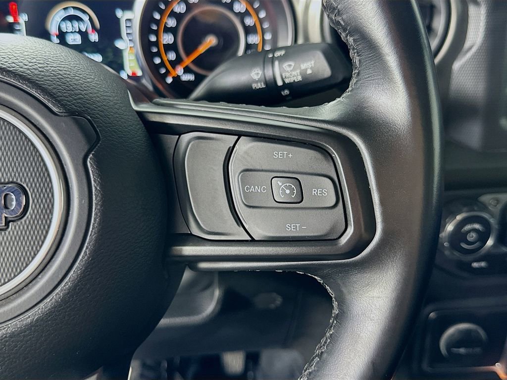 Used 2022 Jeep Gladiator Willys image 22