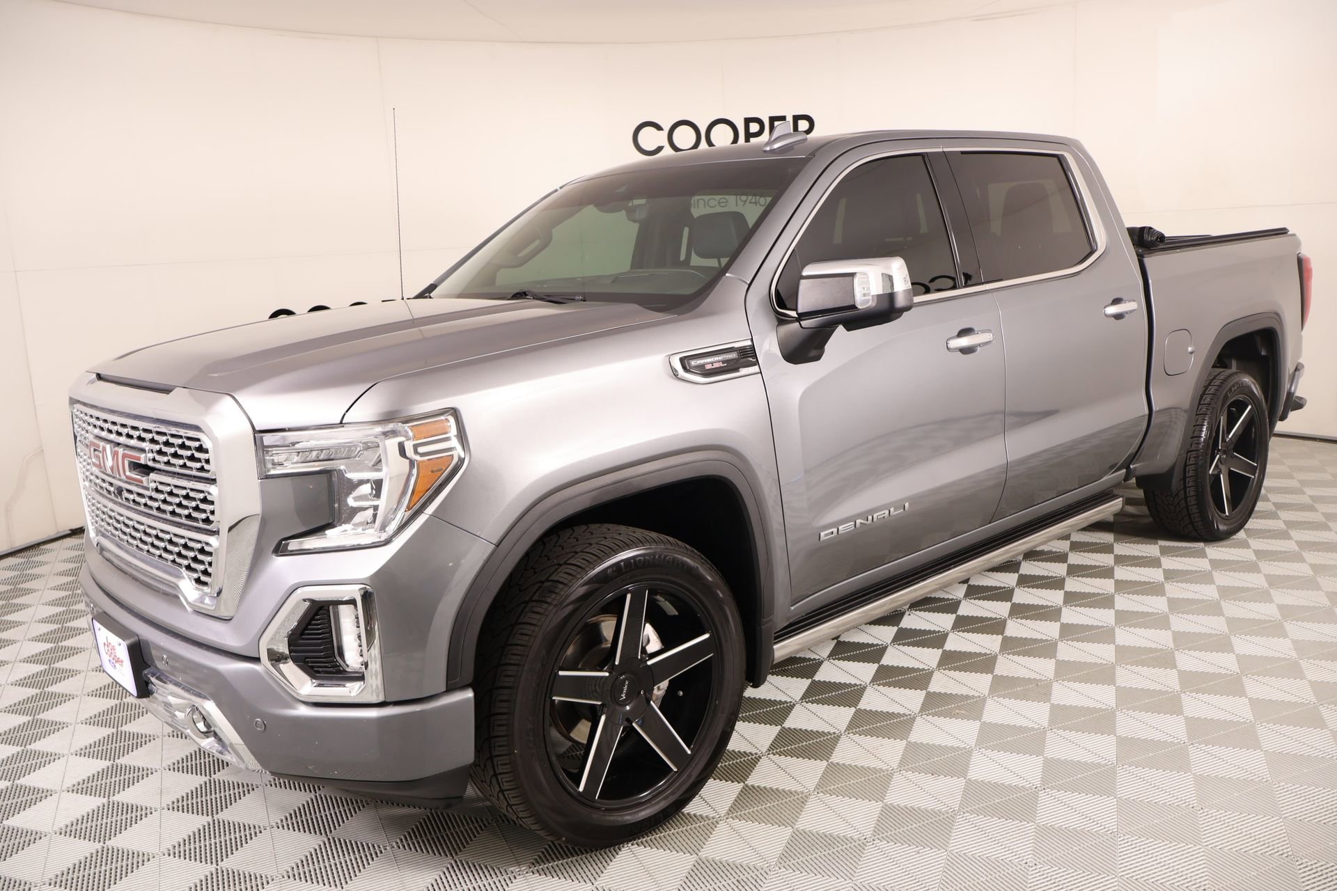 Used 2020 GMC Sierra 1500 Denali w/ Denali Ultimate Package AWD/4WD image 10