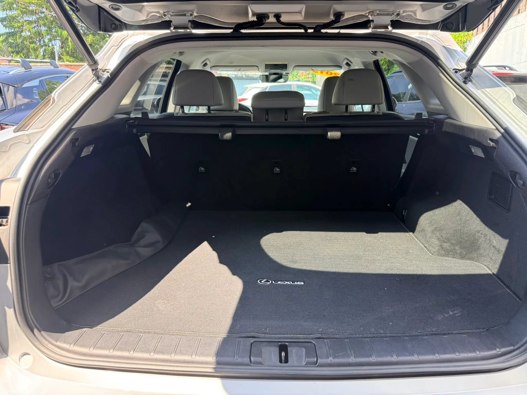 Used 2019 Lexus RX 350 AWD w/ Accessory Package image 20