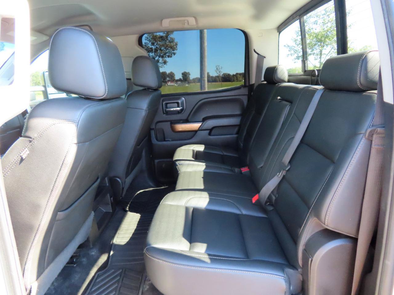 Used 2019 Chevrolet Silverado 2500 LTZ w/ Duramax Plus Package AWD/4WD image 43